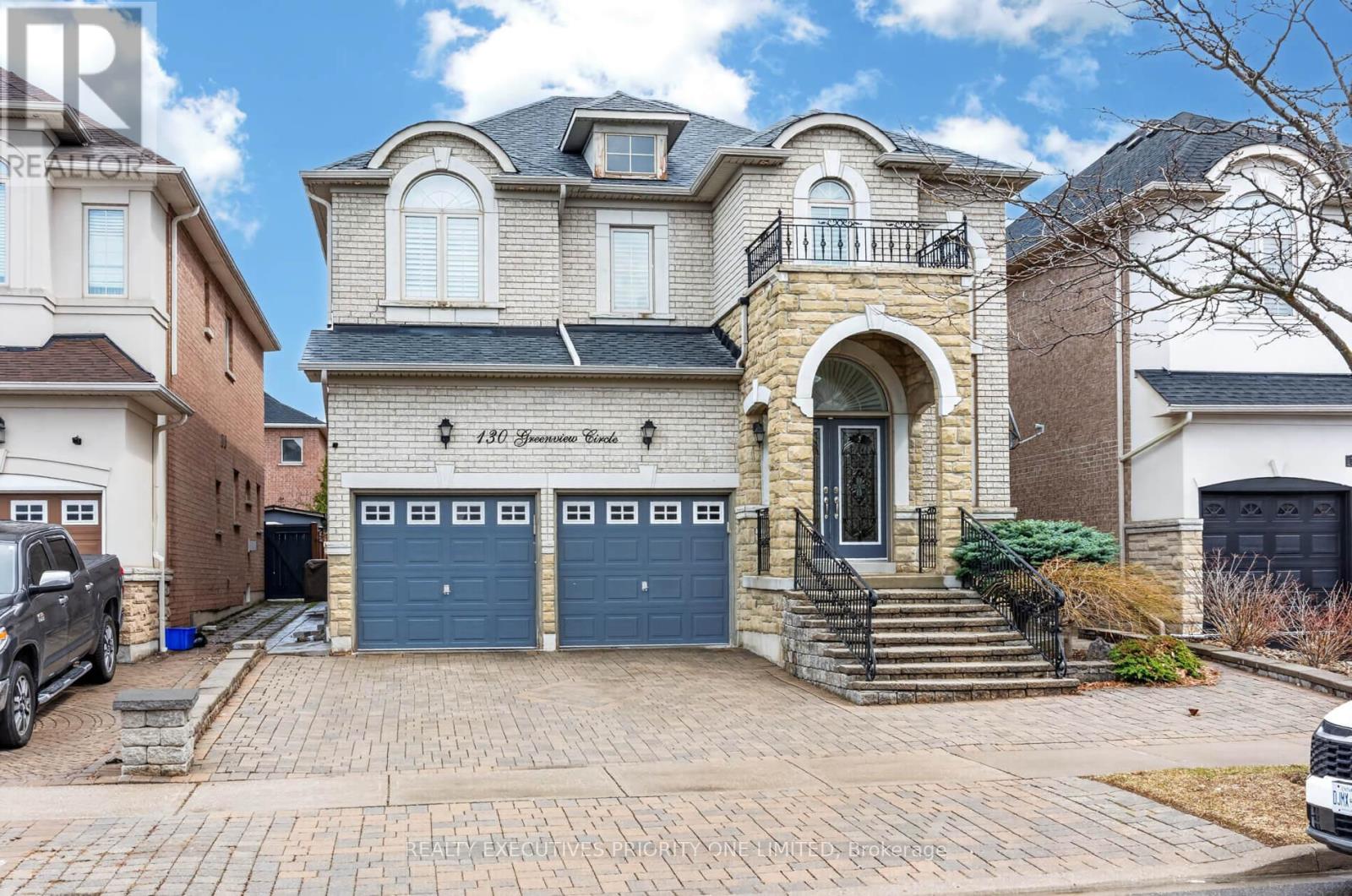 Detached at 130 GREENVIEW CIRCLE, Vaughan