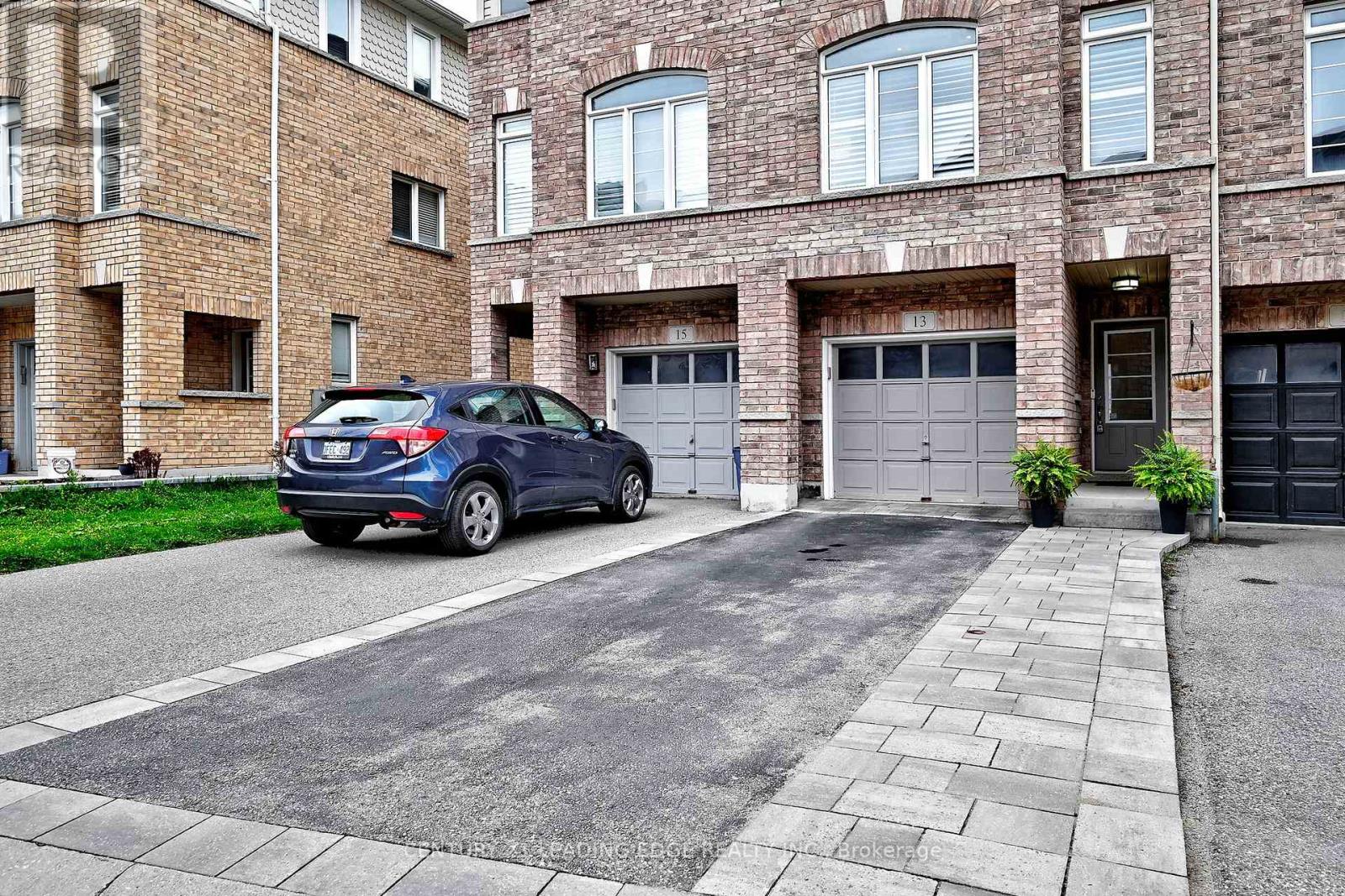 Townhouse at 13 BEEHIVE LANE, Markham (Wismer)