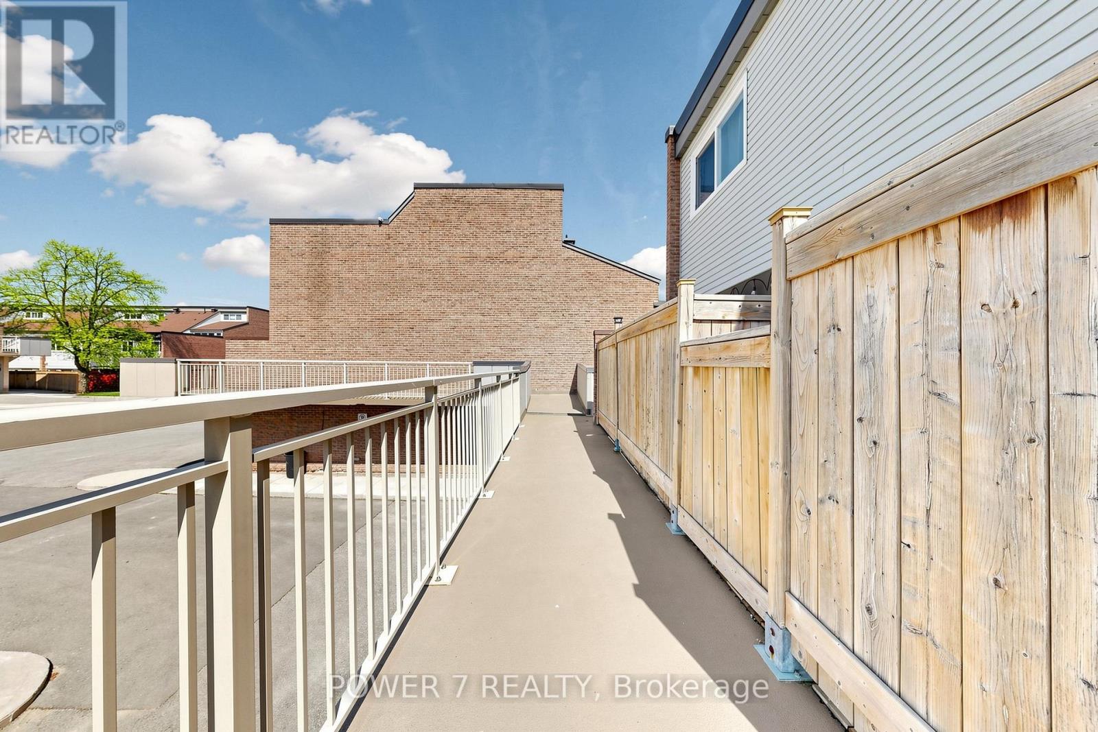 Townhouse at 146 - 311 MILESTONE CRESCENT, Aurora (Aurora Village)