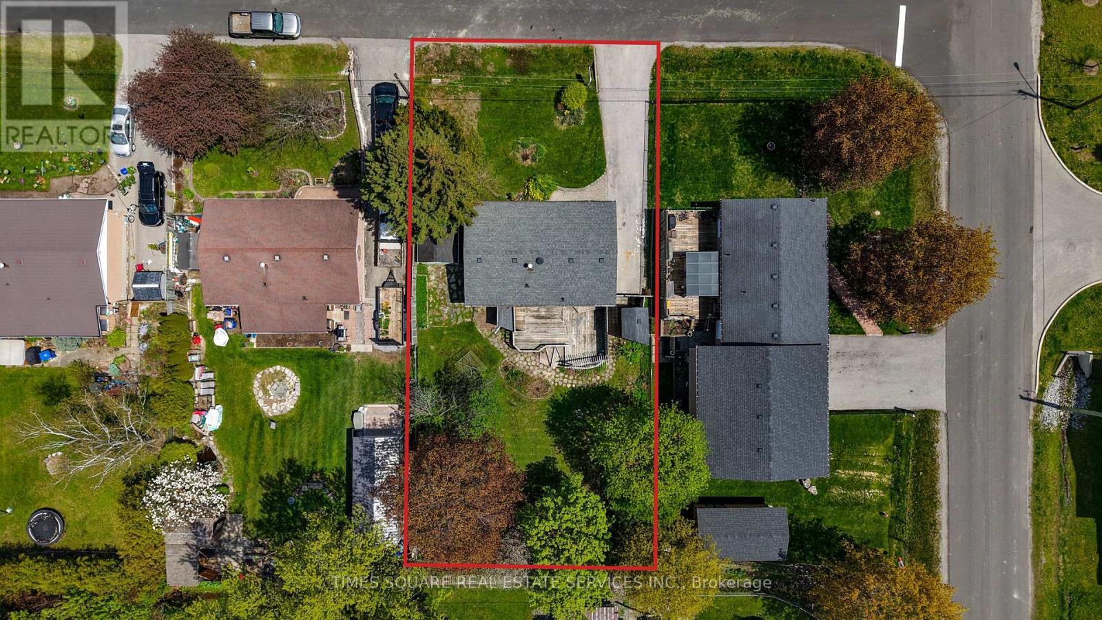 Detached at 230 EAST STREET, East Gwillimbury