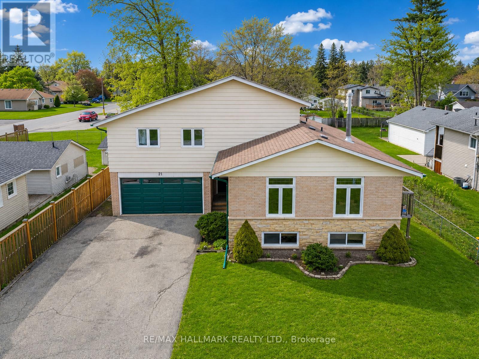 Detached at 21 PLEASANT AVENUE, East Gwillimbury (Holland Landing)