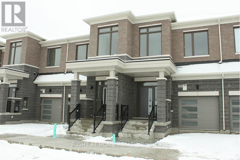 Townhouse at 107 SCHMELTZER CRESCENT, Richmond Hill