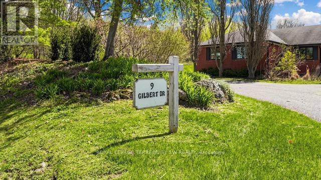 Detached at MAIN - 9 GILBERT DRIVE, Aurora (Aurora Estates)