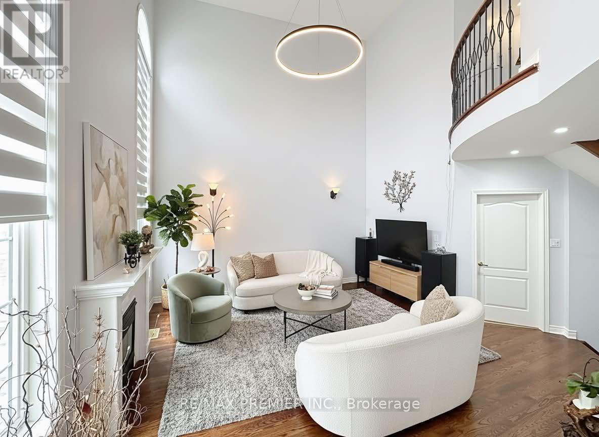 Detached at 129 LEDGE ROCK DRIVE, Vaughan