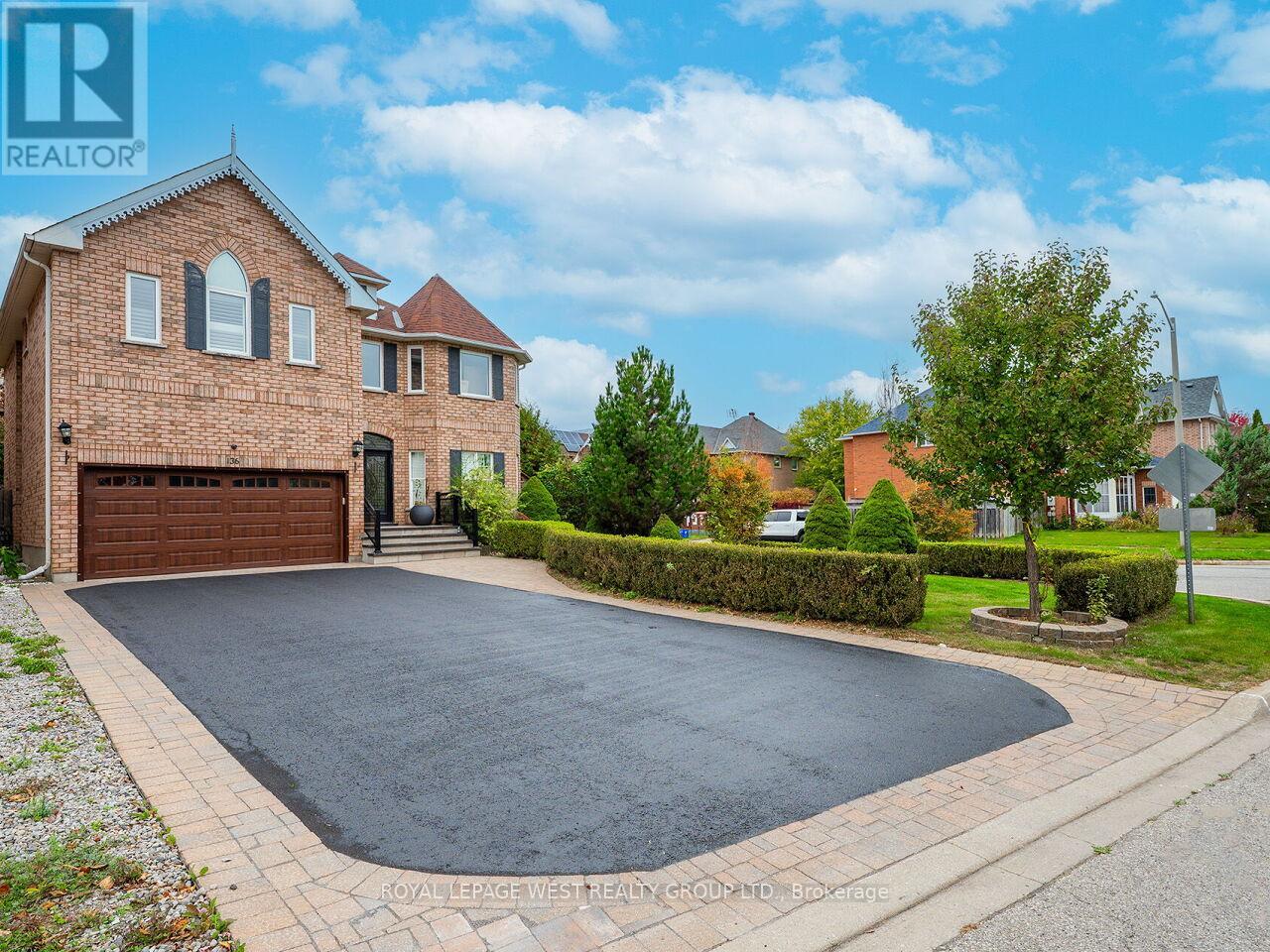 Detached at 136 ENGLISH OAK DRIVE, Richmond Hill