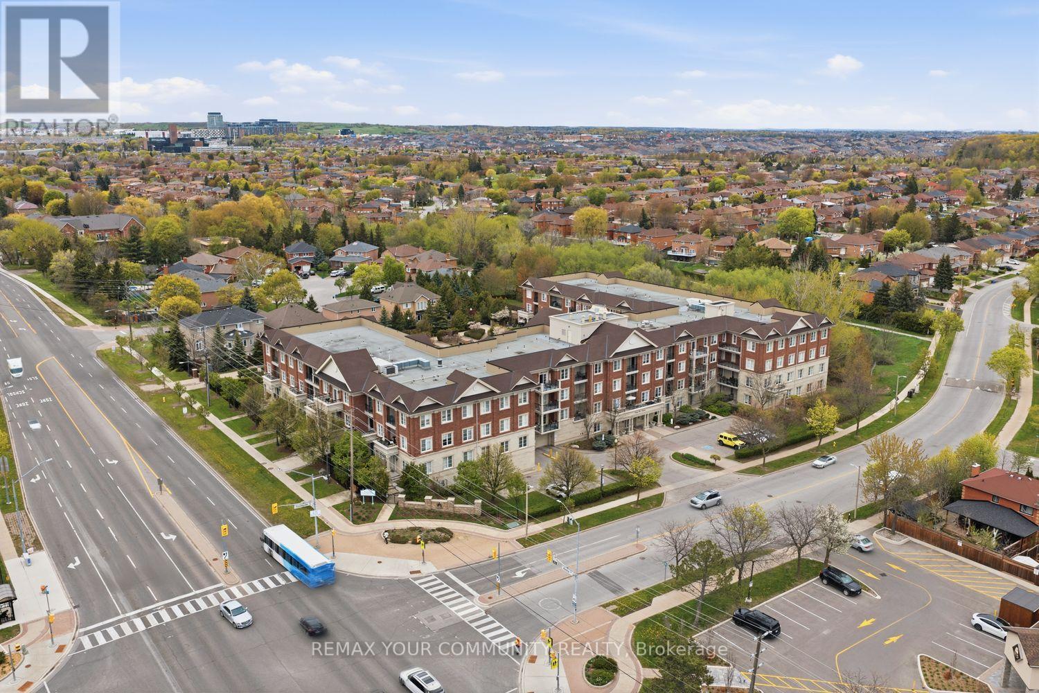 Apartment at 313 - 9519 KEELE STREET, Vaughan (Maple)