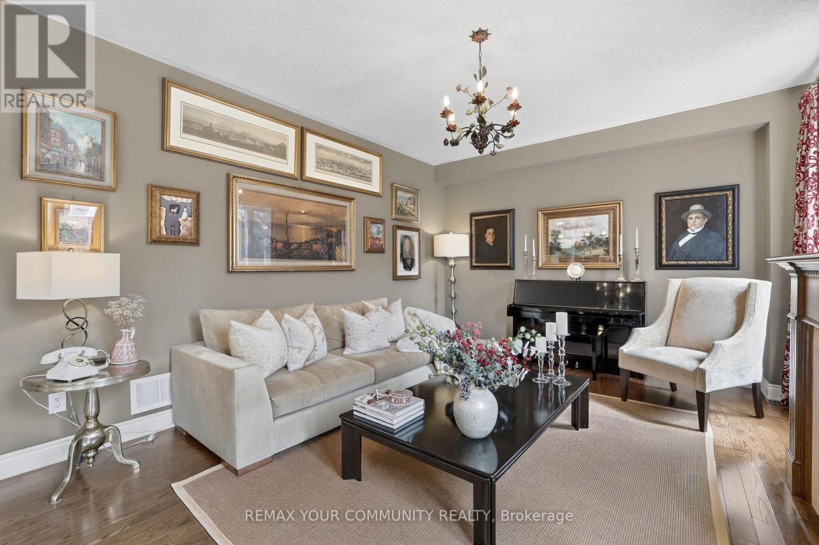 Detached at 42 ROGERS TRAIL, Bradford West Gwillimbury