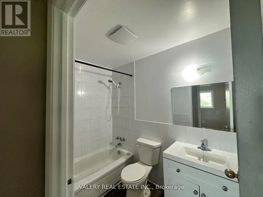 Multiplex at 1 - 9 LOWNDES AVENUE, Georgina
