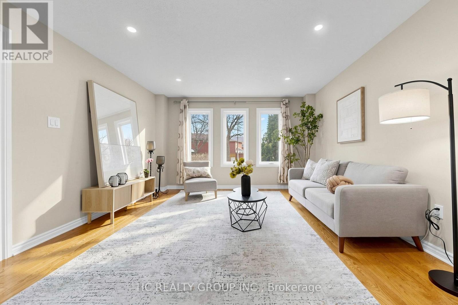 Detached at 84 VIEWMARK DRIVE, Richmond Hill (Devonsleigh)