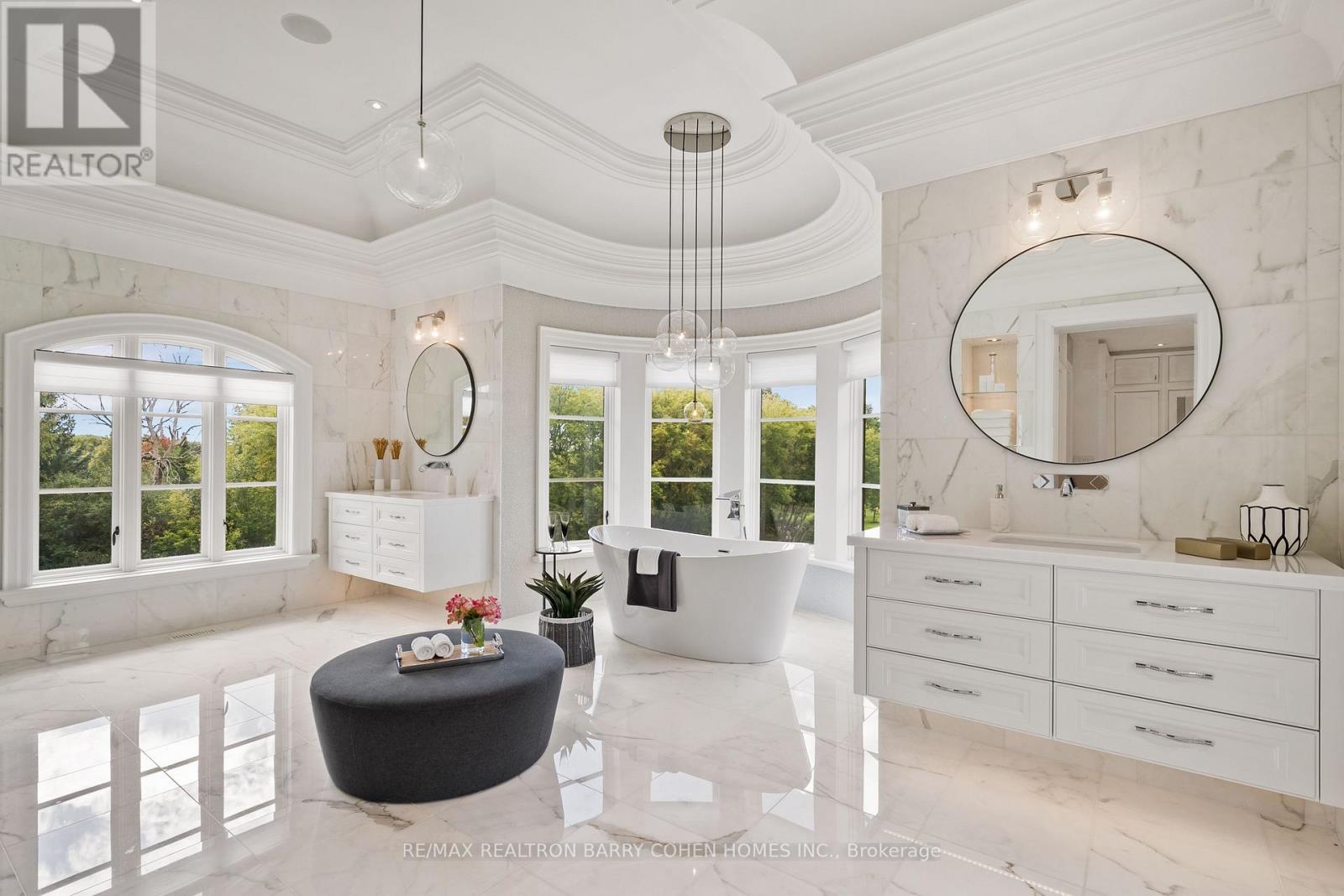 Detached at 116 EDEN VALE DRIVE, King