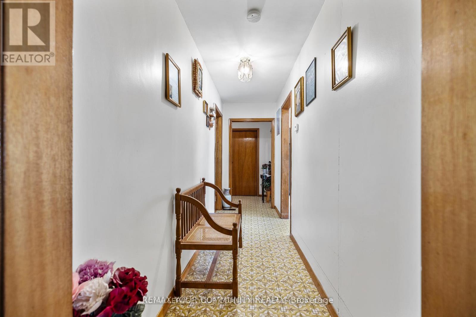 Detached at 221 ELGIN MILLS ROAD W, Richmond Hill