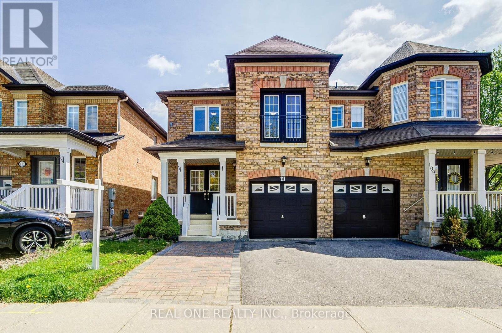 Semi-Detached/Link at 111 VISCOUNT DRIVE, Markham (Berczy)