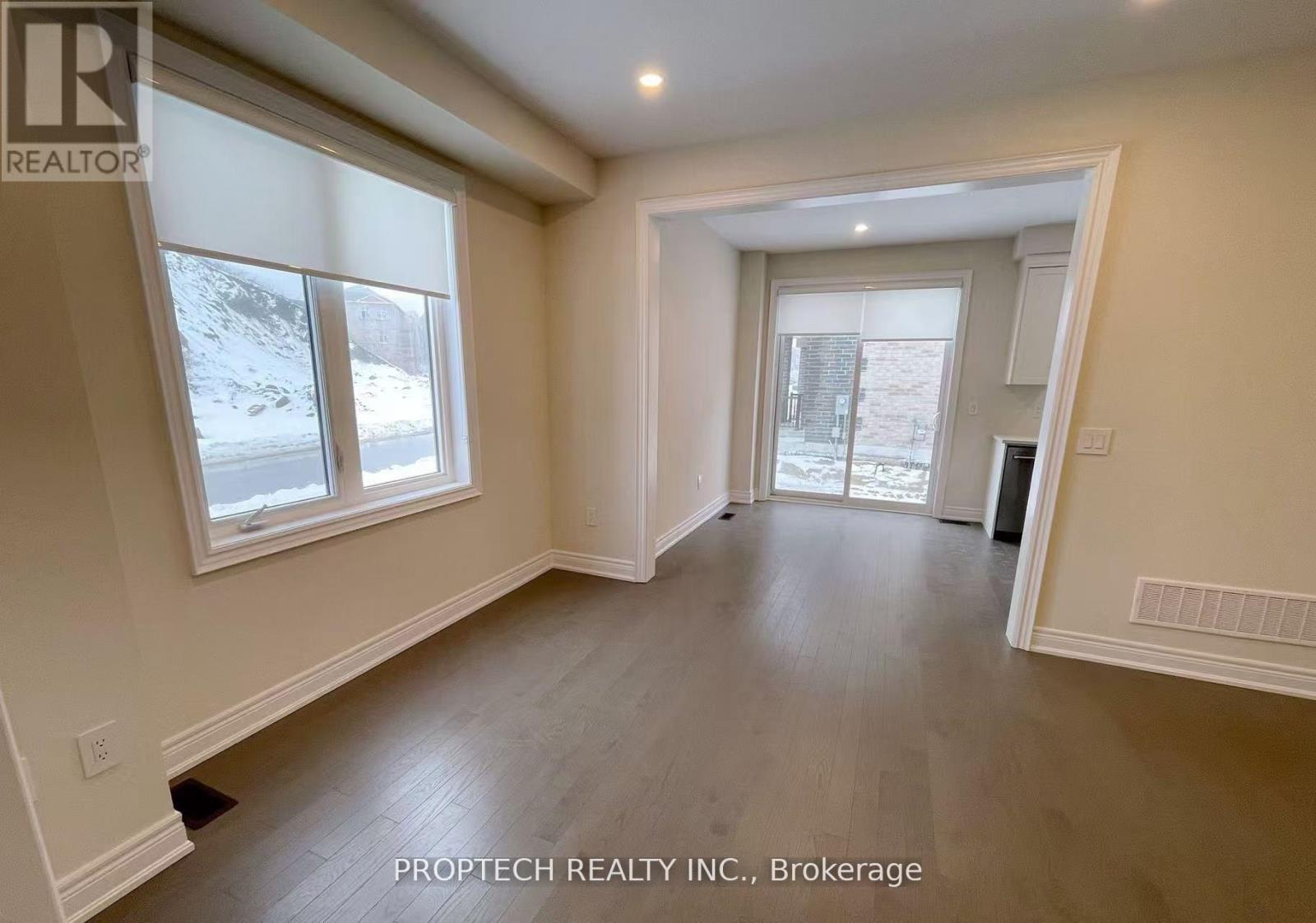 Townhouse at 2 SCHMELTZER CRESCENT, Richmond Hill