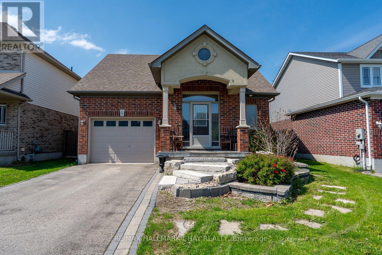 Detached at 57 IRWIN CRESCENT, New Tecumseth (Alliston)