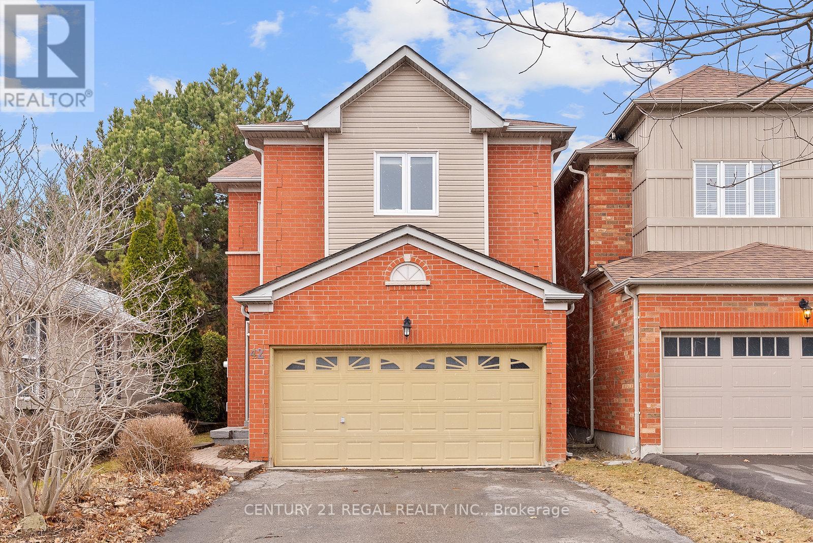 Detached at 42 BALLYMORE DRIVE, Aurora (Bayview Wellington)