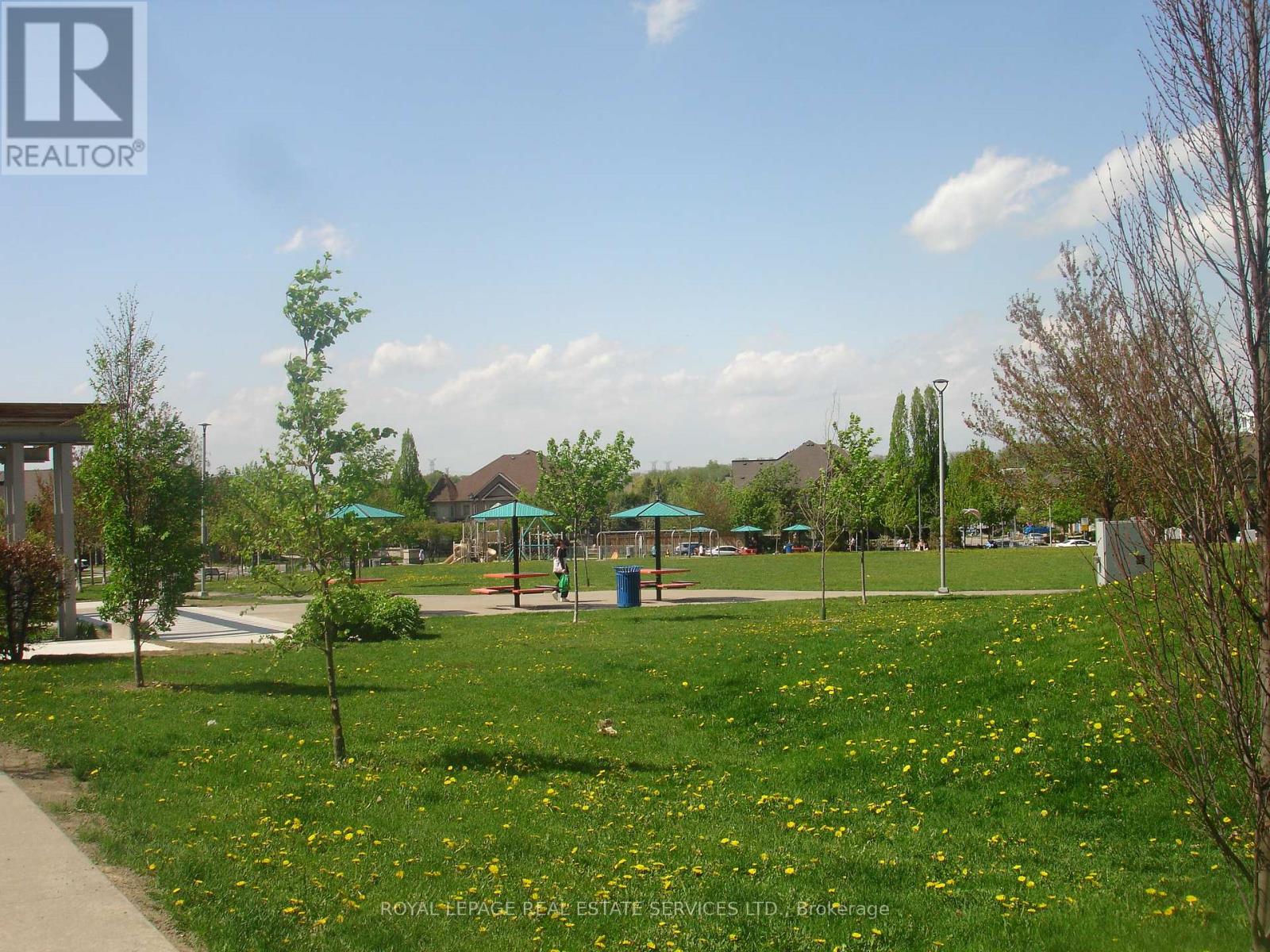 Apartment at 311 - 15 NORTH PARK ROAD, Vaughan