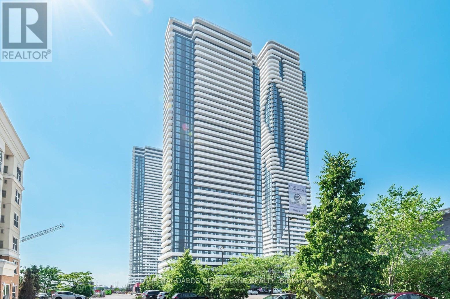 Apartment at 1901 - 28 INTERCHANGE WAY, Vaughan (Vaughan Corporate Centre)