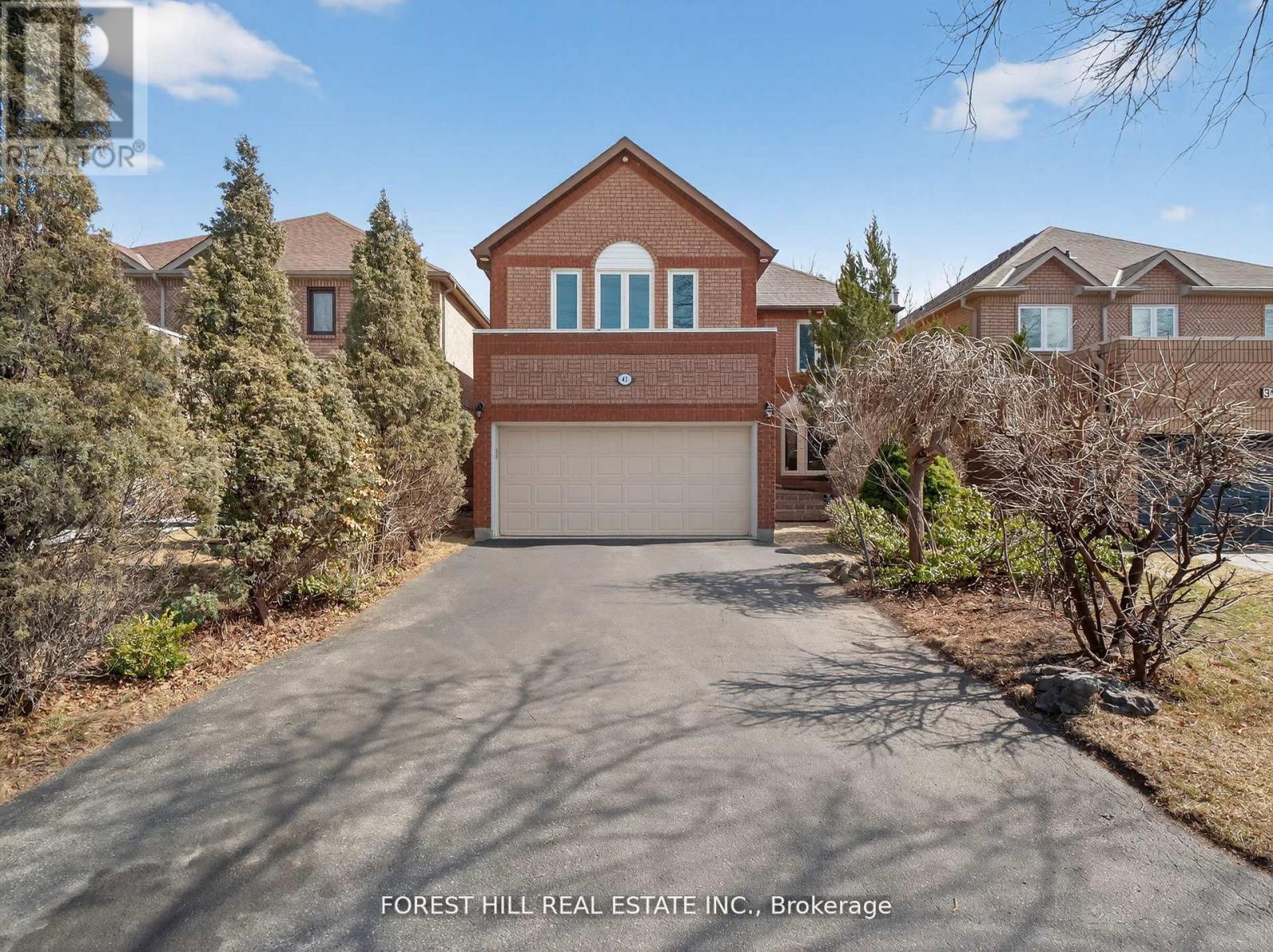 Detached at 43 ROCKWOOD CRESCENT, Vaughan (Beverley Glen)