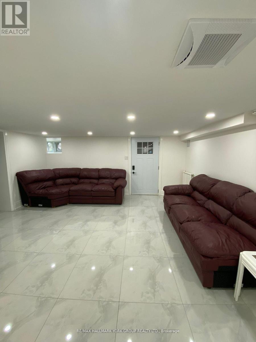 Detached at LOWER - 420 OSBORNE STREET, Brock