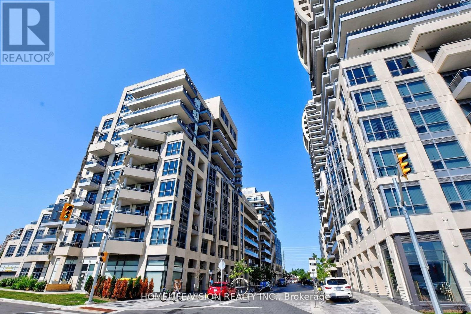 Apartment at 1111 - 9205 YONGE STREET, Richmond Hill (Langstaff)