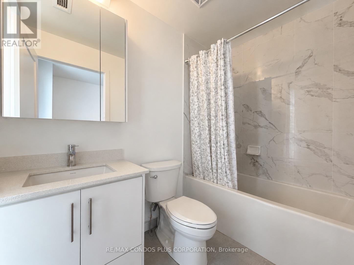Apartment at 503 - 105 ONEIDA CRESCENT, Richmond Hill