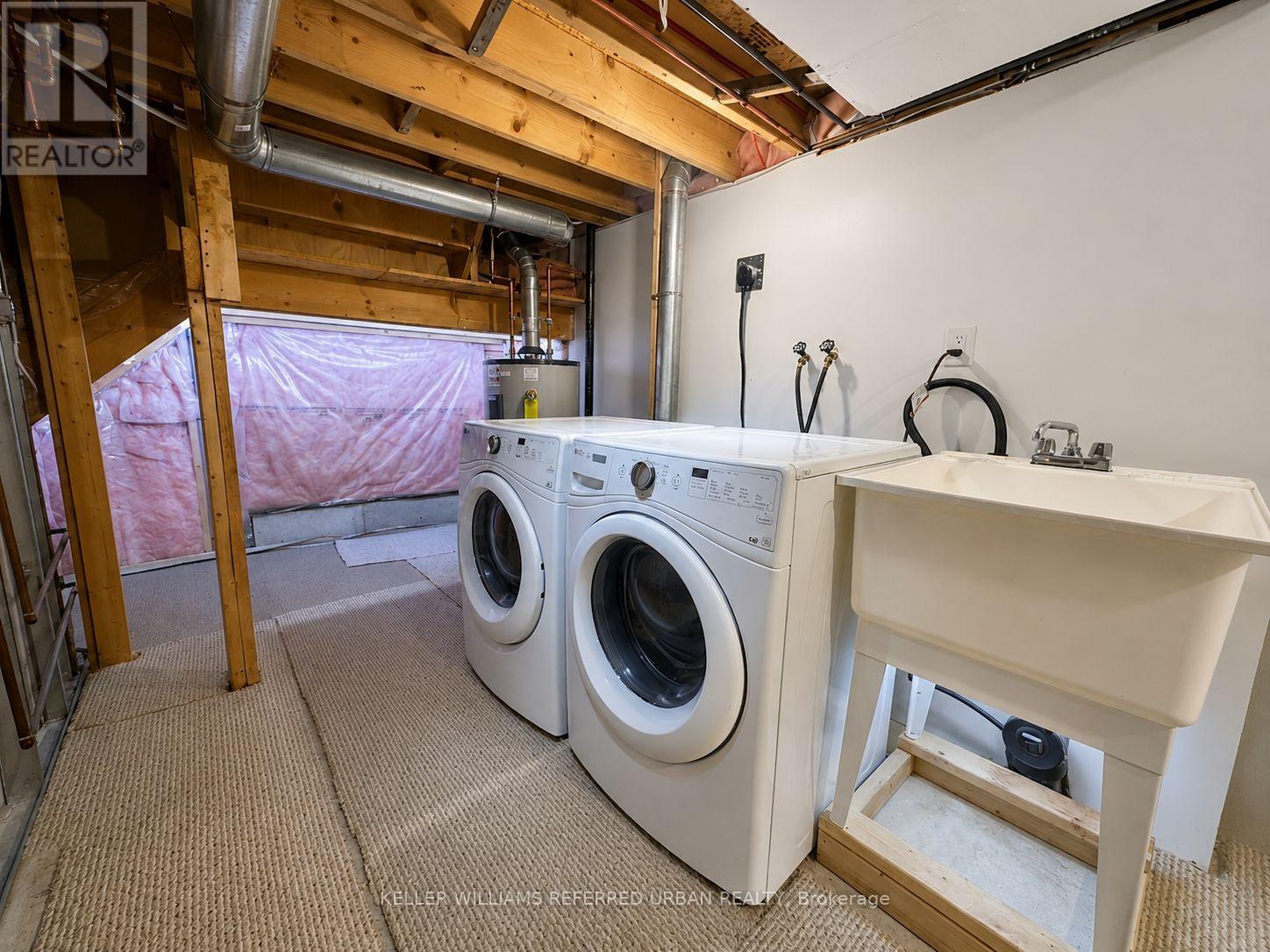 Detached at BSMT - 58 CASA GRANDE STREET, Richmond Hill