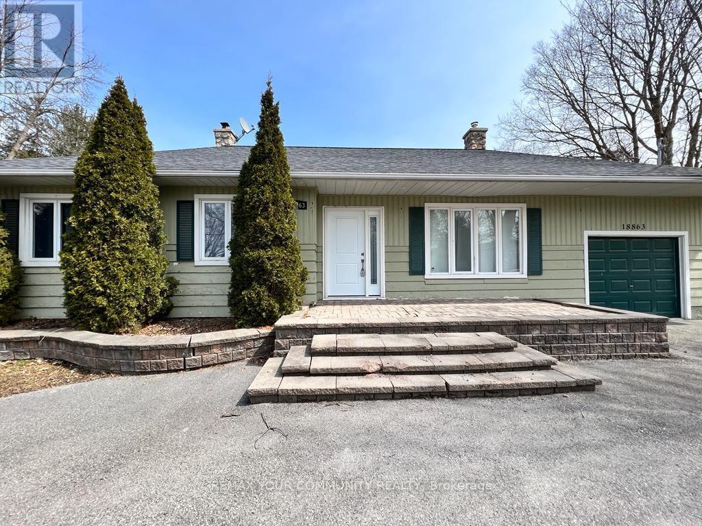 Detached at 18863 LESLIE STREET, East Gwillimbury (Sharon)