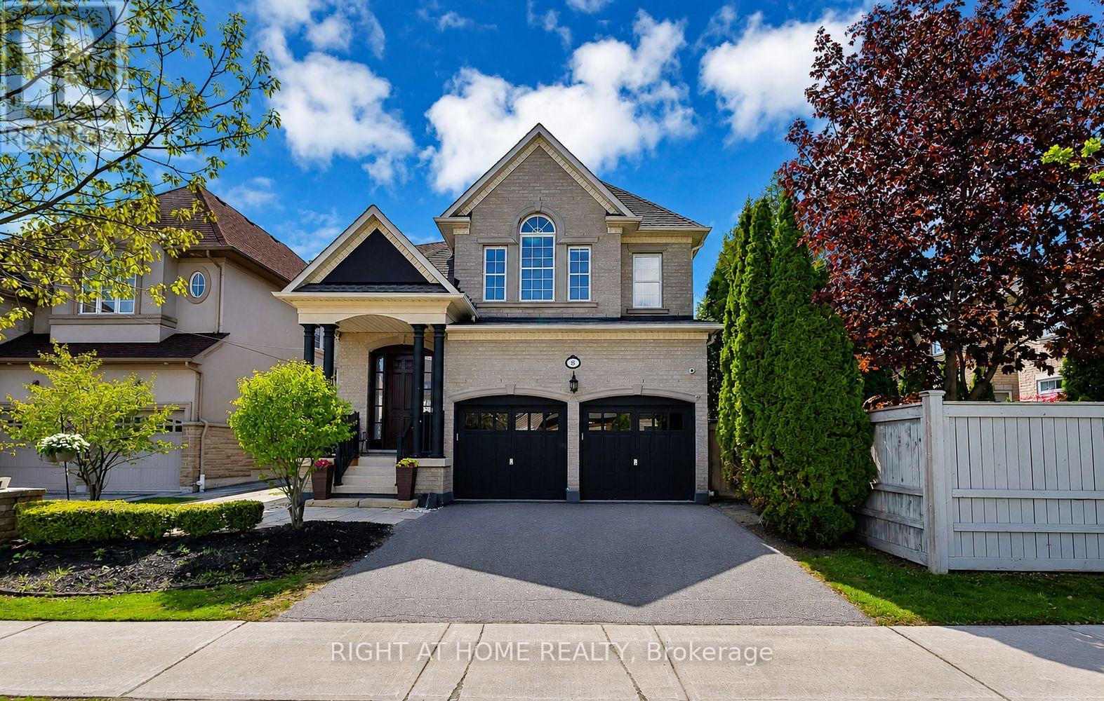 Detached at 8 YEMINA GATE, Vaughan (Patterson)