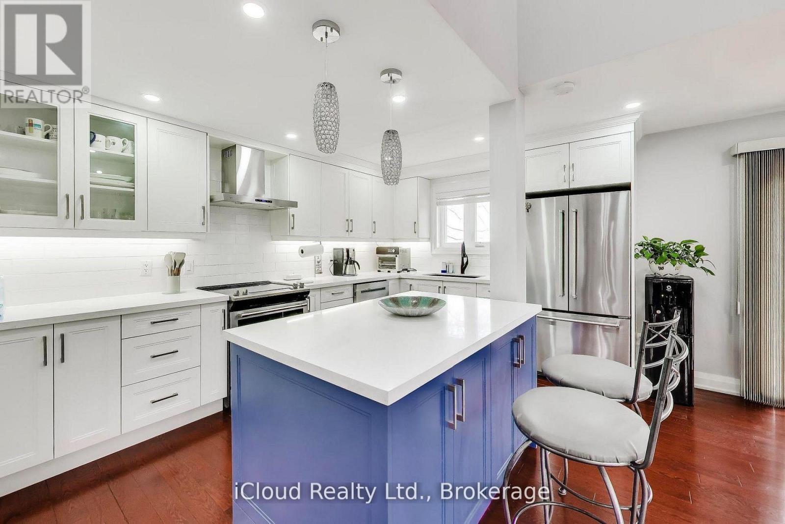 Detached at 16175 JANE STREET, King