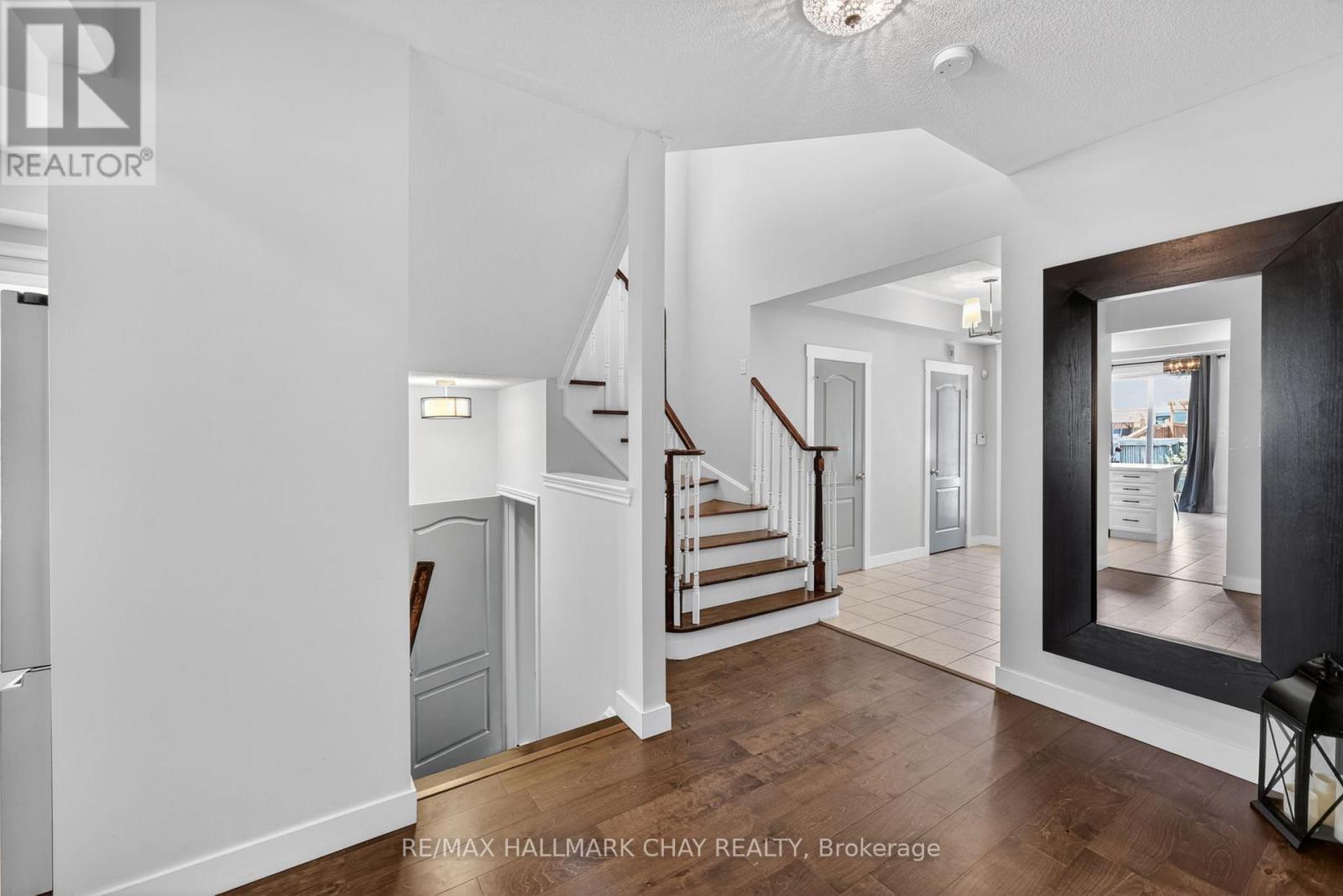 Detached at 18 CORWIN DRIVE, Bradford West Gwillimbury
