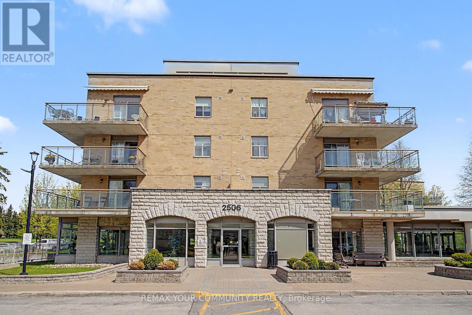 Apartment at 312 - 2506 RUTHERFORD ROAD, Vaughan (Maple)