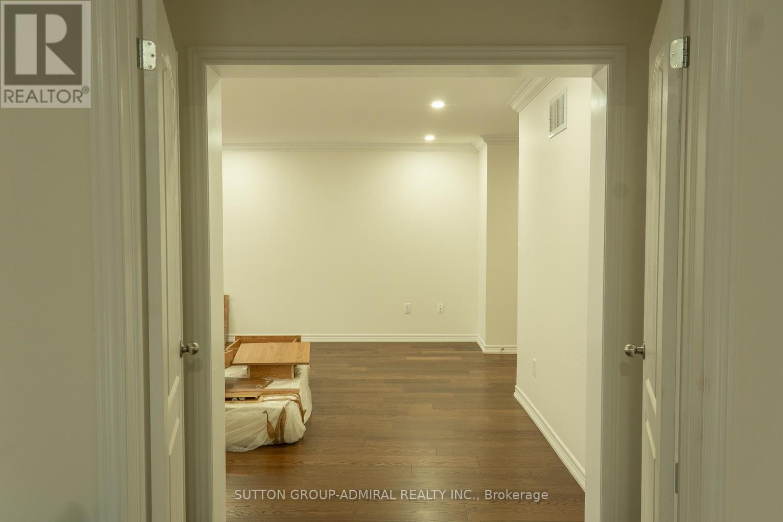 Detached at MAIN & 2ND FLOOR - 29 WENDELYN DRIVE, Richmond Hill