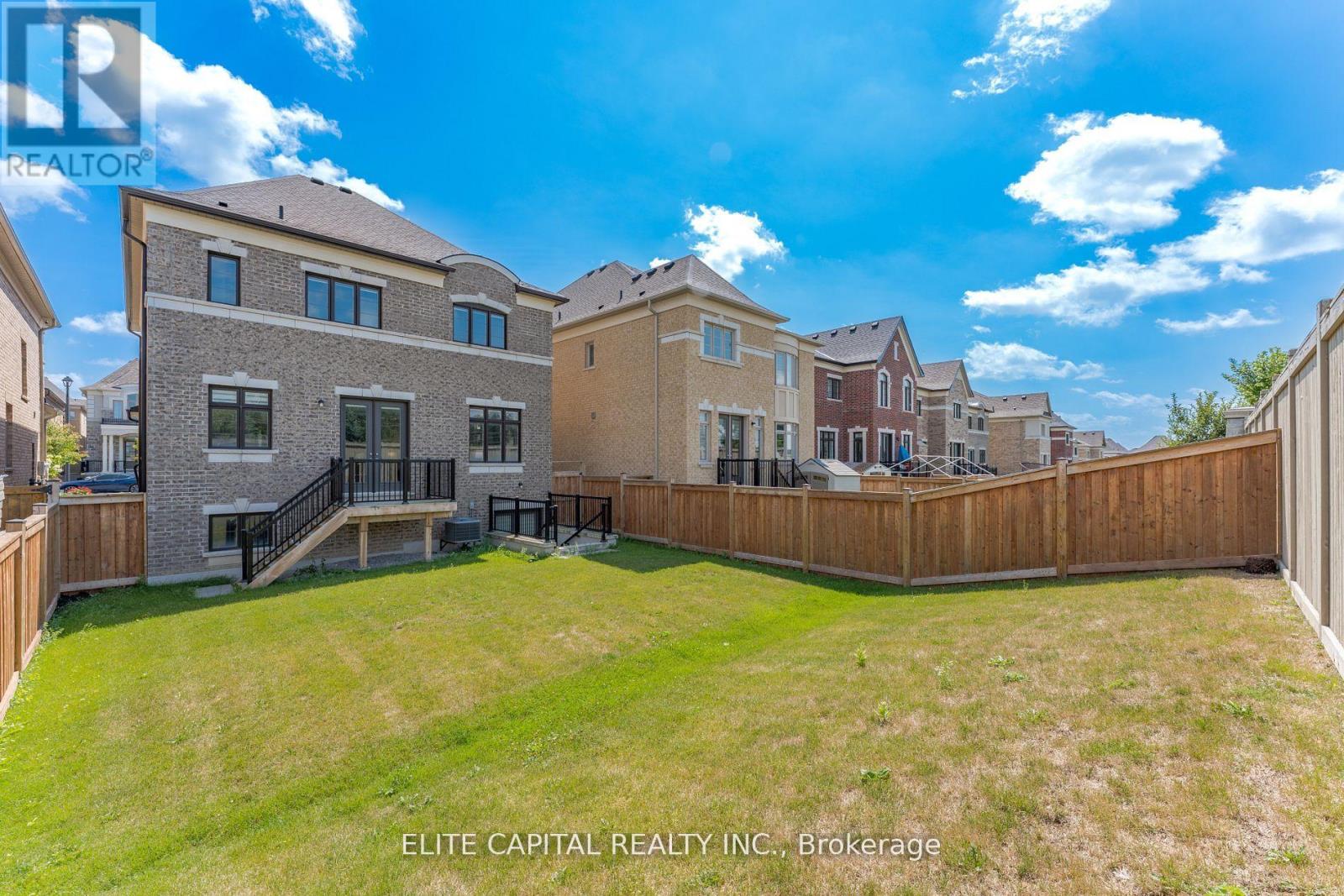 Detached at 242 TOUCH GOLD CRESCENT, Aurora