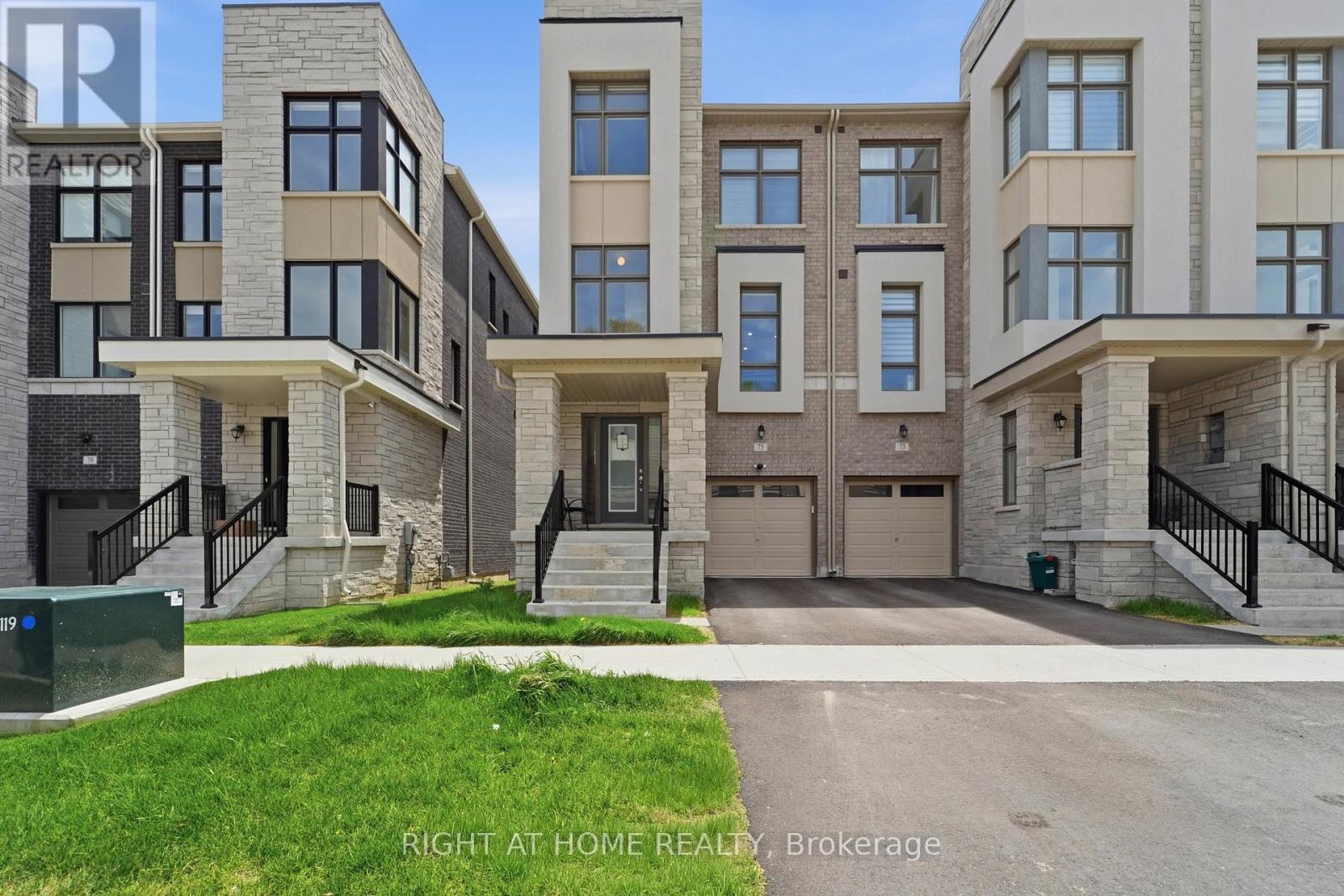 Townhouse at 75 PUISAYA DRIVE, Richmond Hill