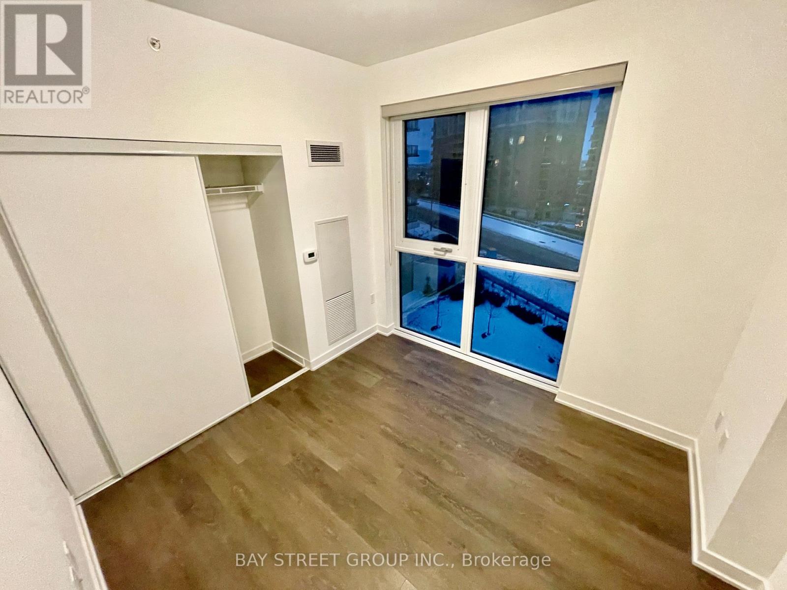 Apartment at 703 - 75 ONEIDA CRESCENT, Richmond Hill