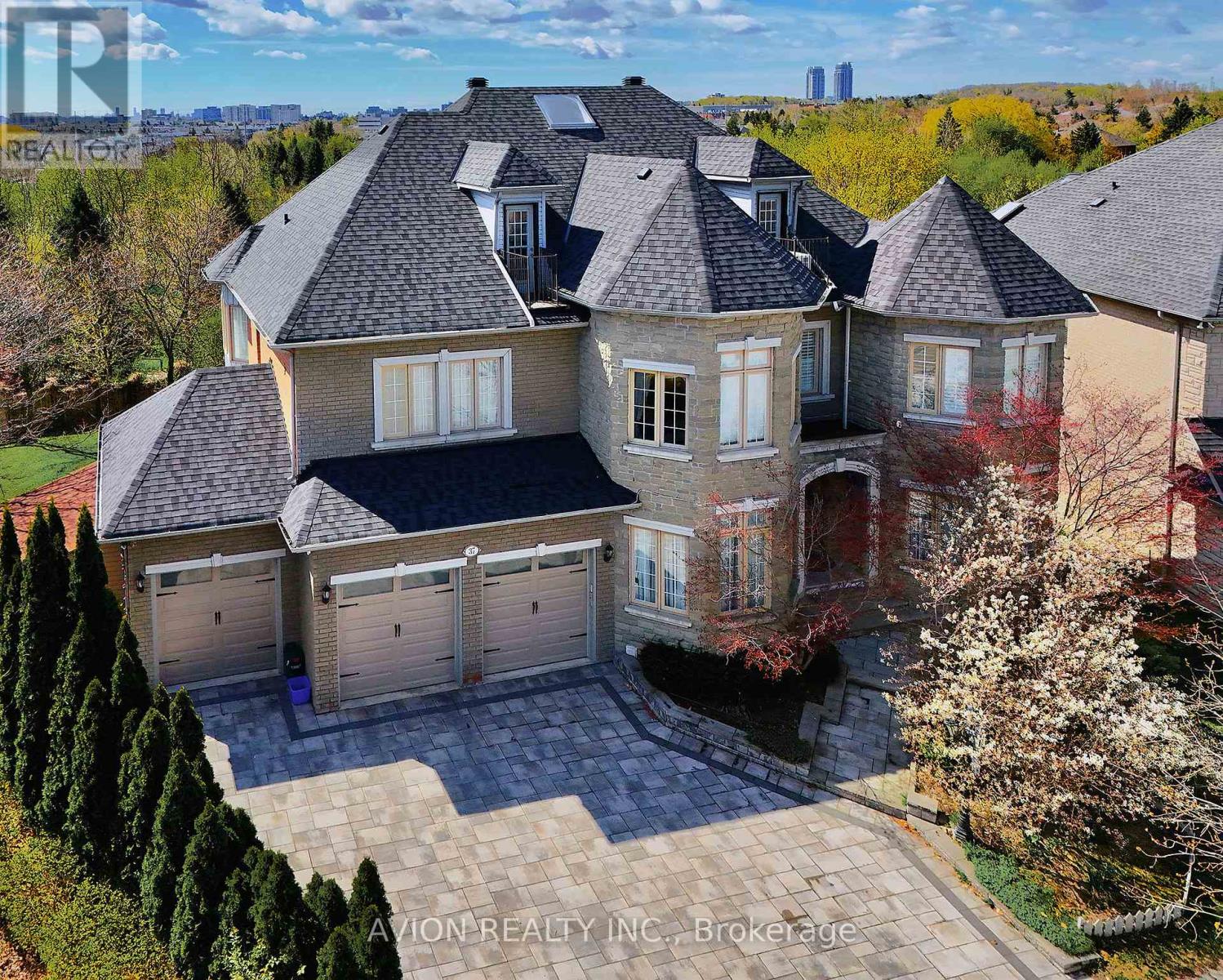 Detached at 37 FRYBROOK CRESCENT, Richmond Hill (Bayview Hill)
