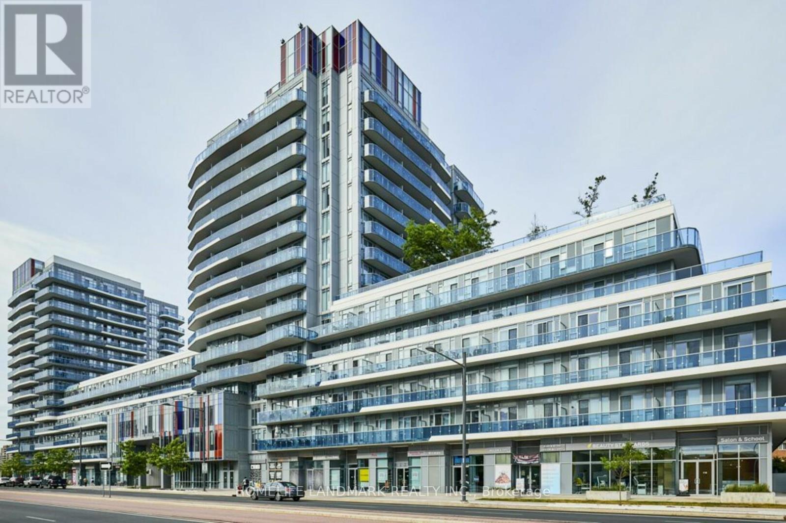 Apartment at 745 - 9471 YONGE STREET, Richmond Hill (Observatory)