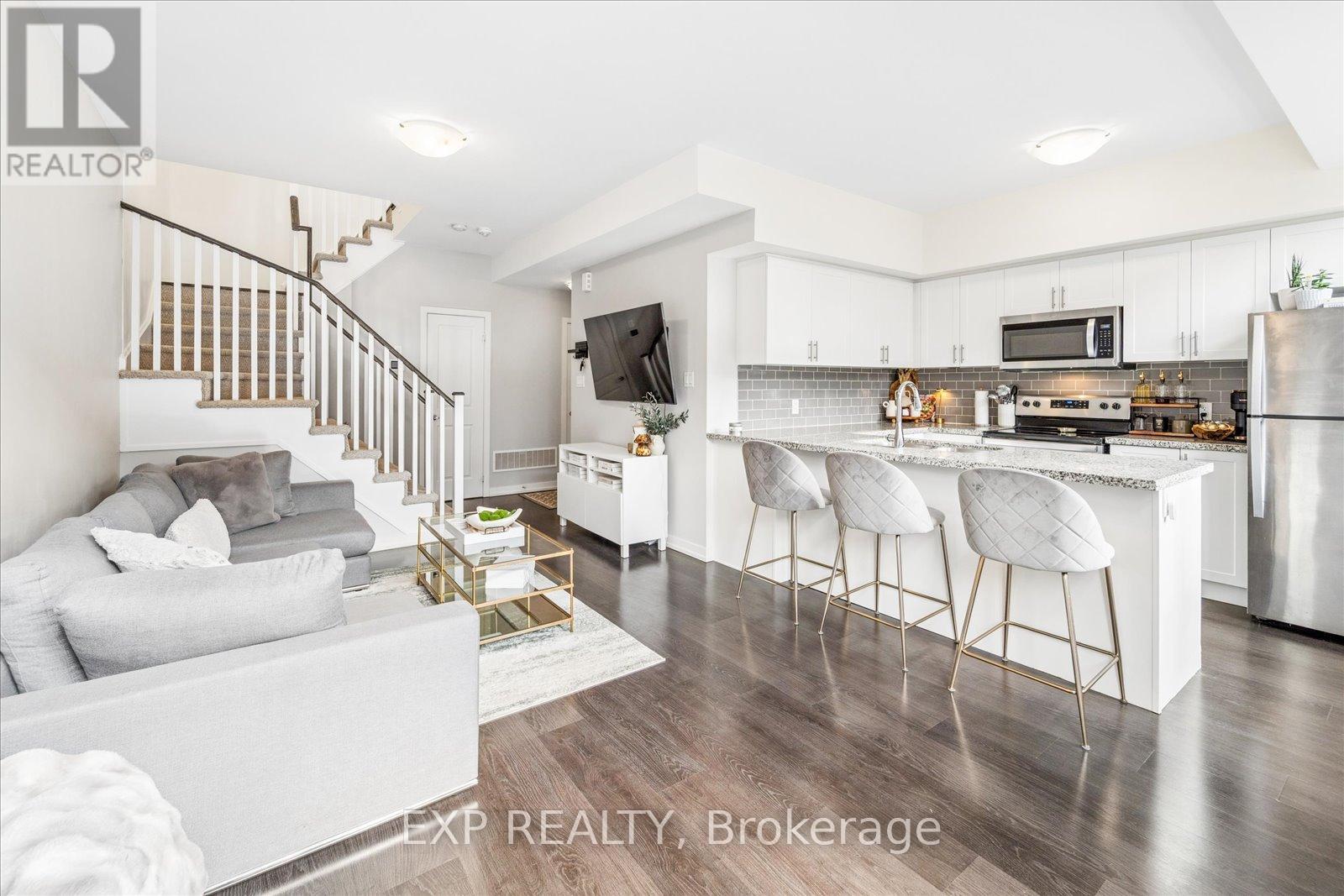 Townhouse at 322 - 15 WHITAKER WAY, Whitchurch-Stouffville (Stouffville)