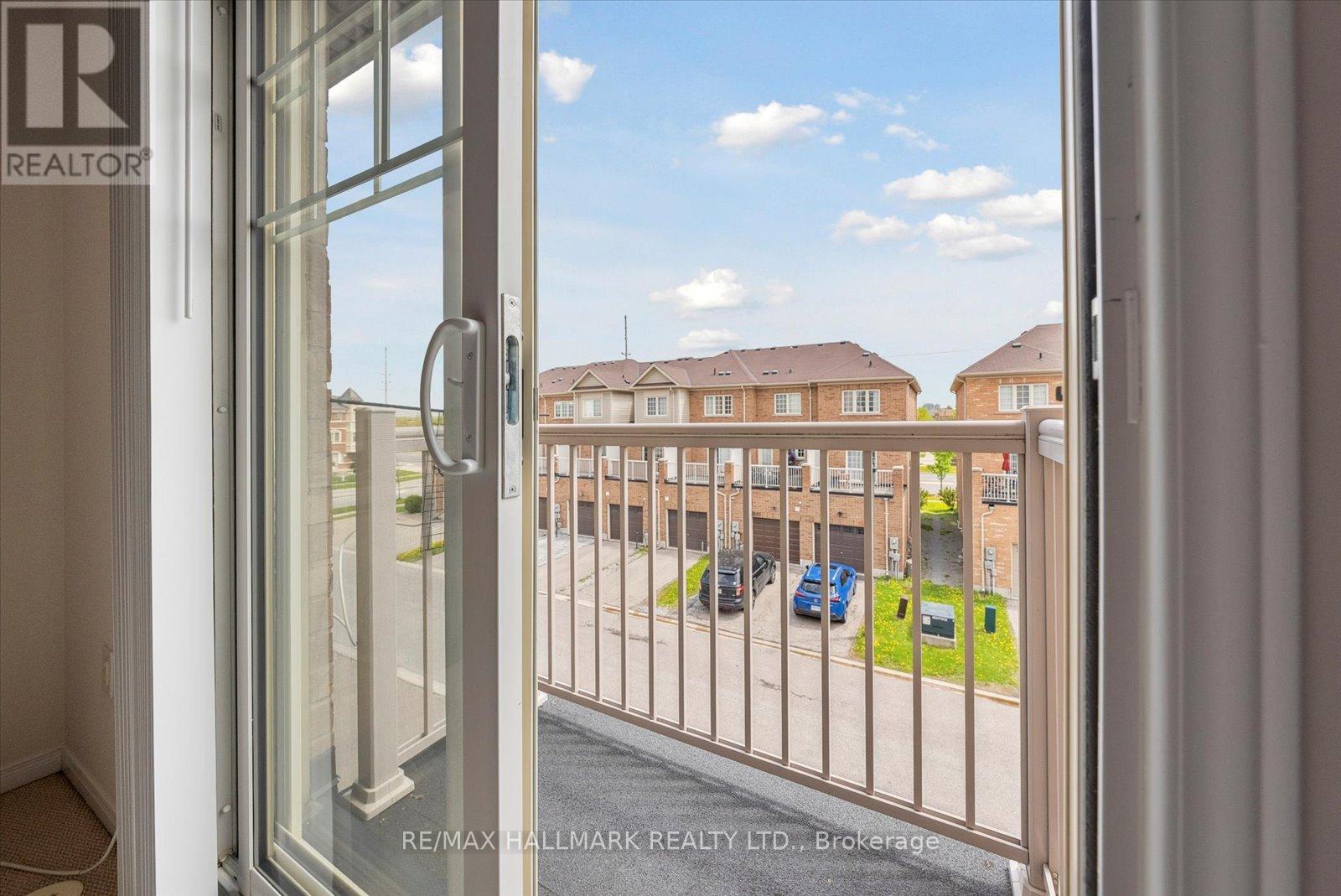 Townhouse at 17 VALLIERE DRIVE, Markham