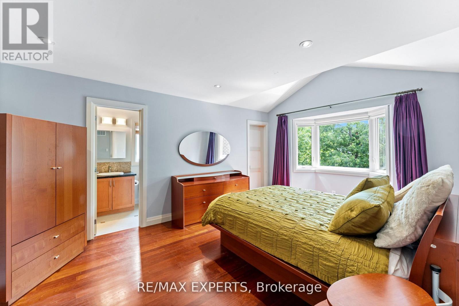 Detached at 120 RIVERSIDE DRIVE, Vaughan