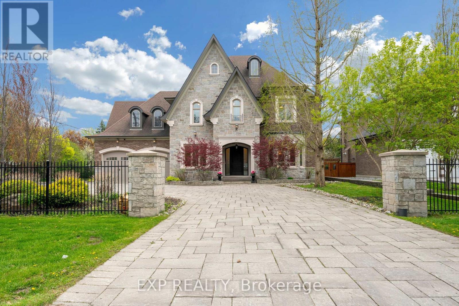 Detached at 127 MAY AVENUE, Richmond Hill (North Richvale)