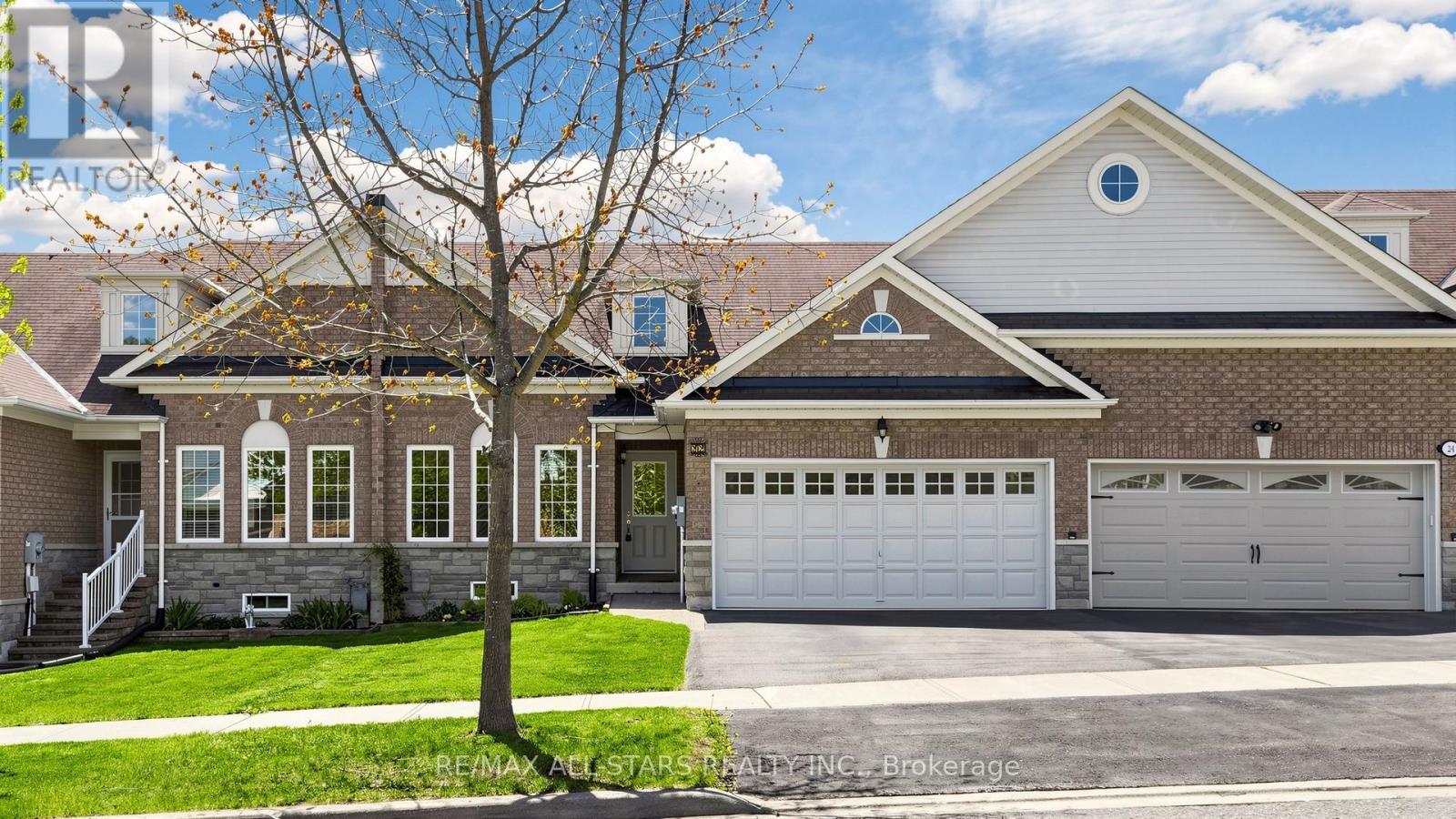 Townhouse at 22 GEO IZATT DRIVE, Uxbridge