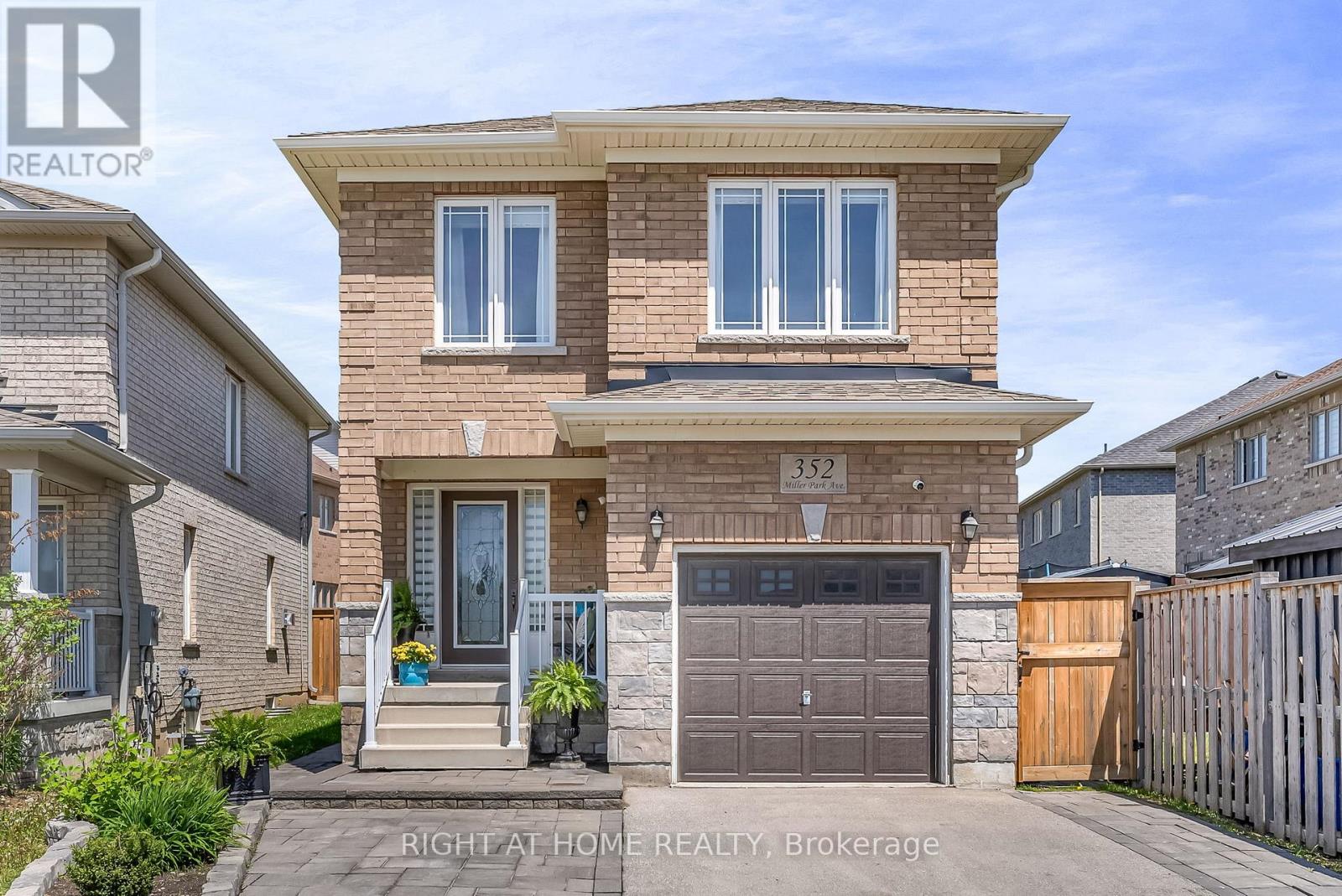 Detached at 352 MILLER PARK AVENUE, Bradford West Gwillimbury (Bradford)