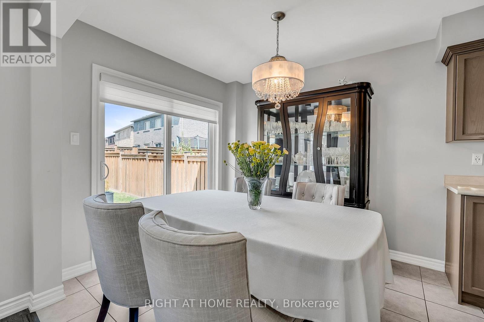 Detached at 352 MILLER PARK AVENUE, Bradford West Gwillimbury