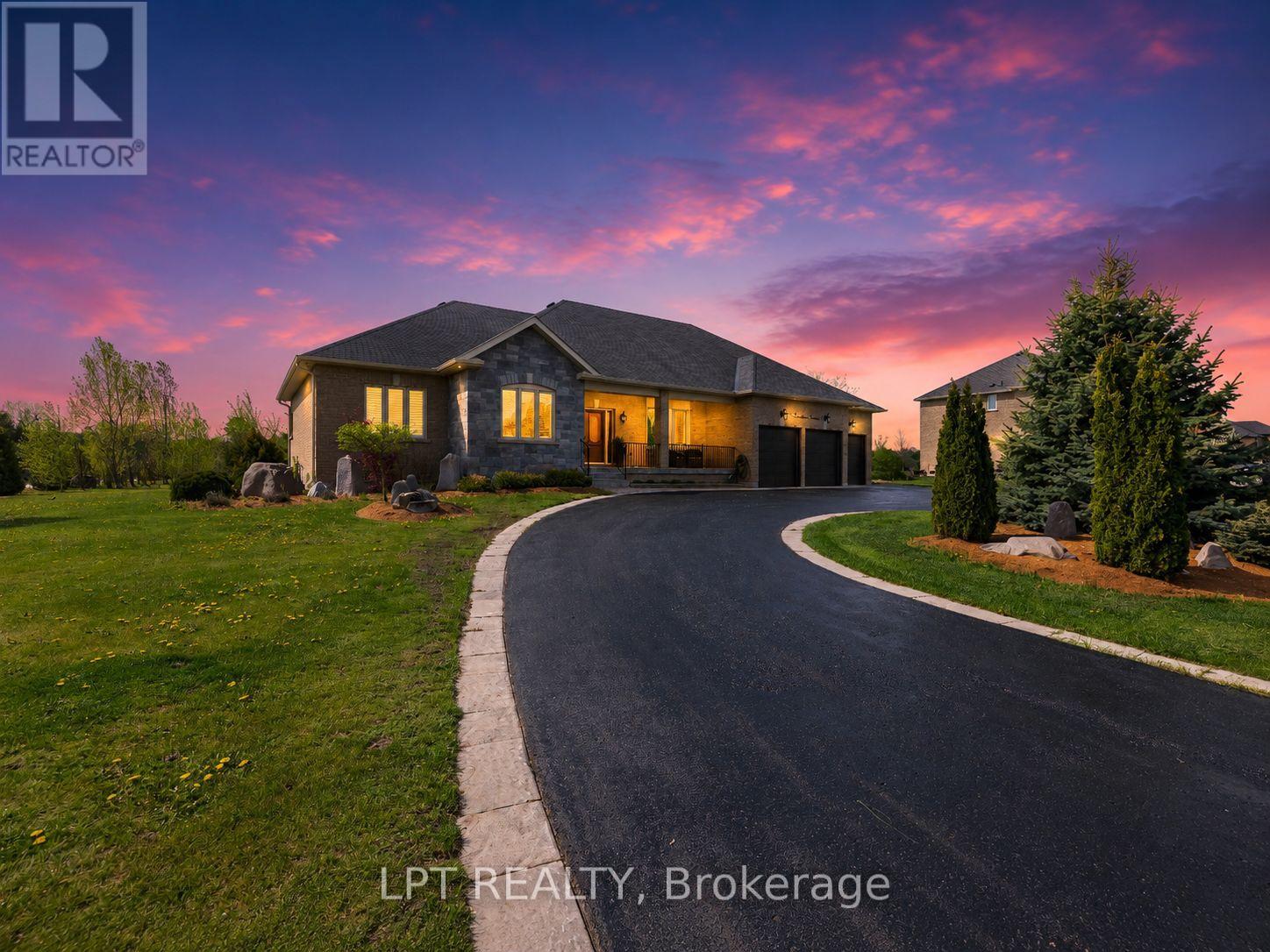 Detached at 66 STONESTHROW CRESCENT, Uxbridge
