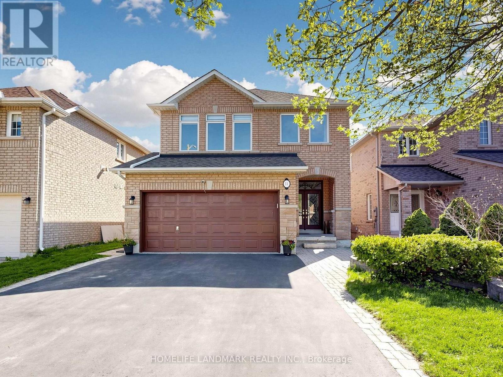 Detached at 11 HEADWATER CRESCENT, Richmond Hill (Oak Ridges Lake Wilcox)