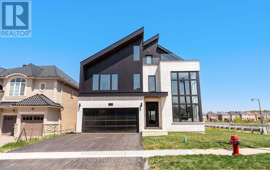 Detached at 88 COSFORD STREET, Aurora