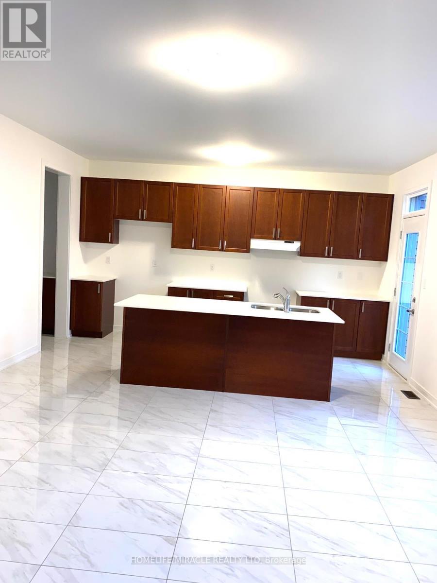 Detached at 335 REG HARRISON TRAIL, Newmarket