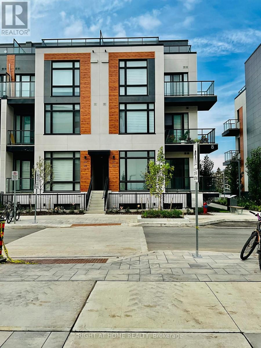 Townhouse at 212 - 8 STECKLEY HOUSE LANE, Richmond Hill