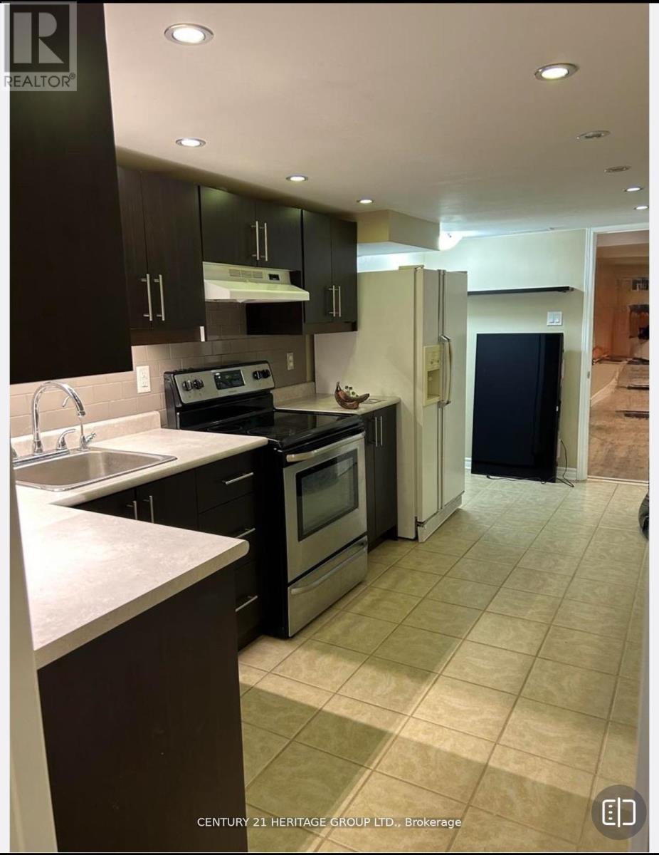 Semi-Detached/Link at BSMT - 362 GILPIN DRIVE, Newmarket (Woodland Hill)